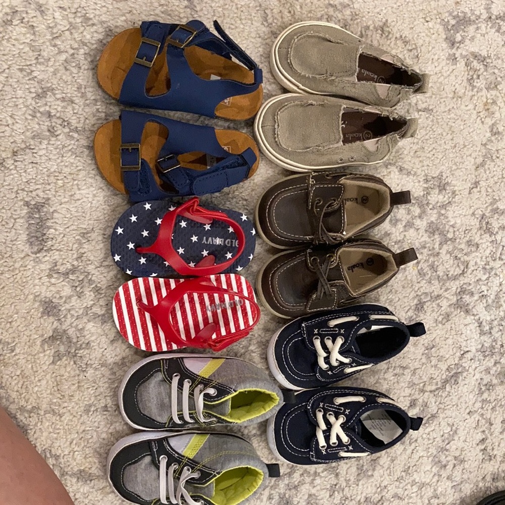 6 paired of baby boy shoes and Sandals. Never worn or barley worn.